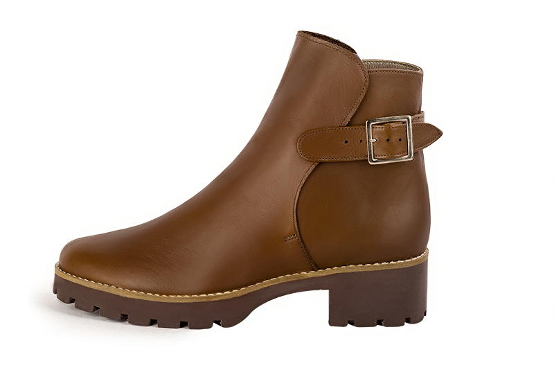 Caramel brown women's ankle boots with buckles at the back. Round toe. Low rubber soles. Profile view - Florence KOOIJMAN